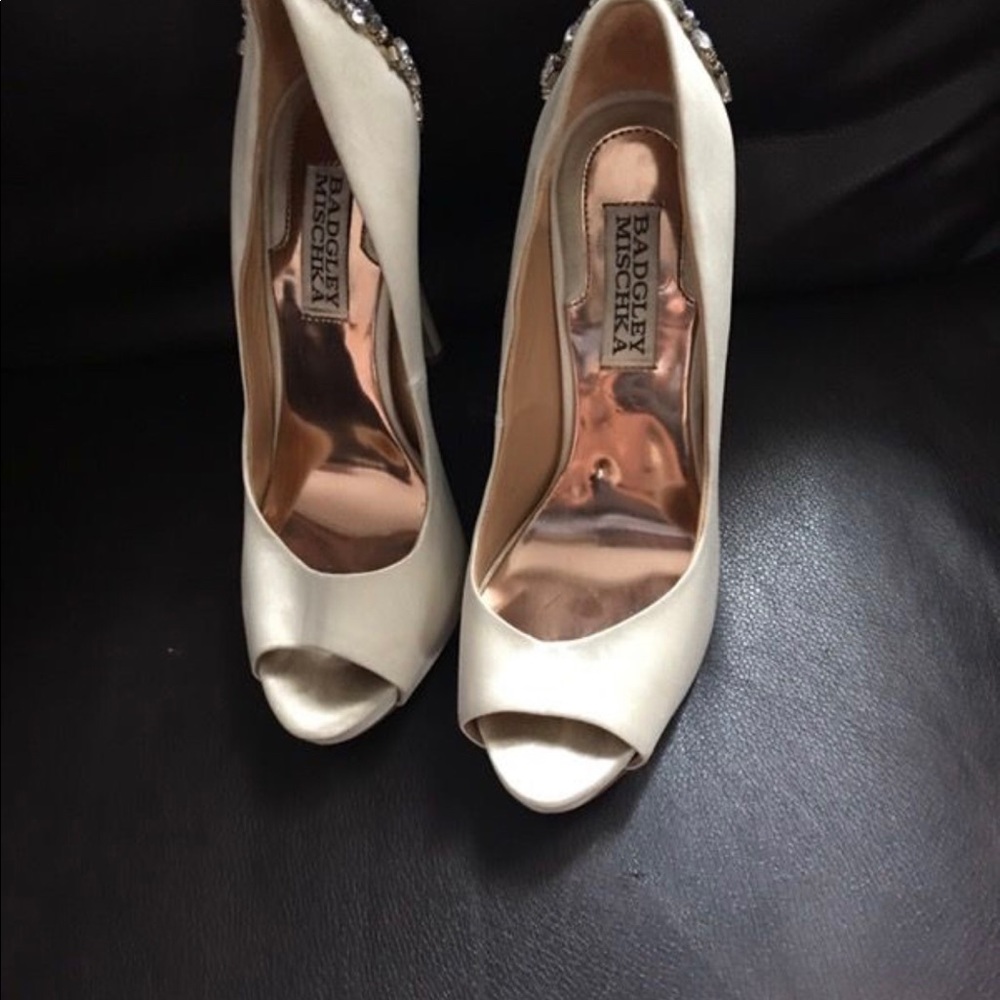 Badgley Mischka Women’s wedding shoes